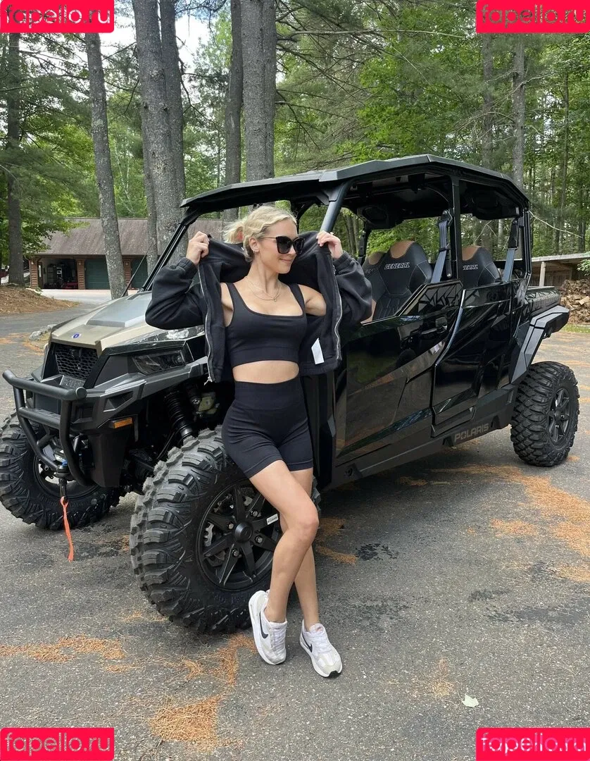 Natalie Decker Onlyfans Photo Gallery 
