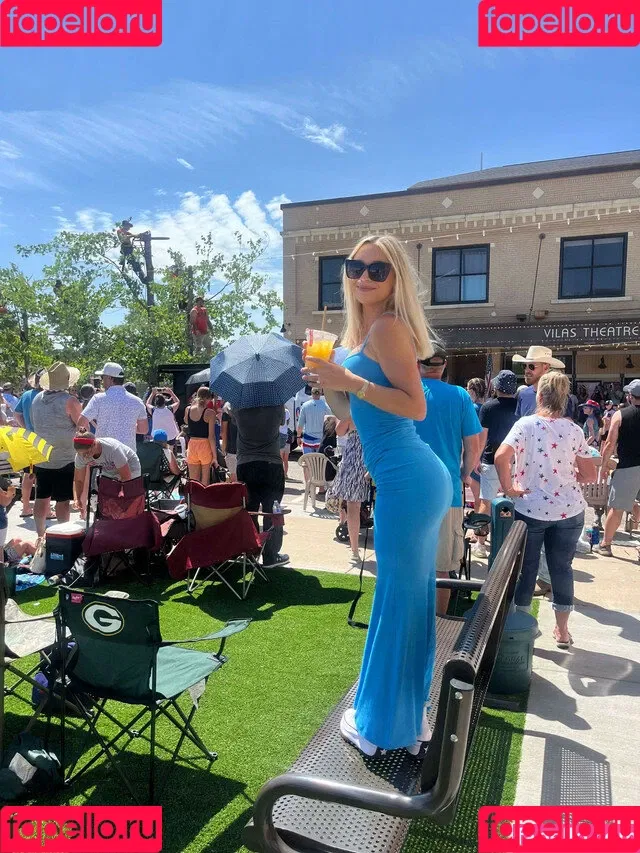 Natalie Decker Onlyfans Photo Gallery 