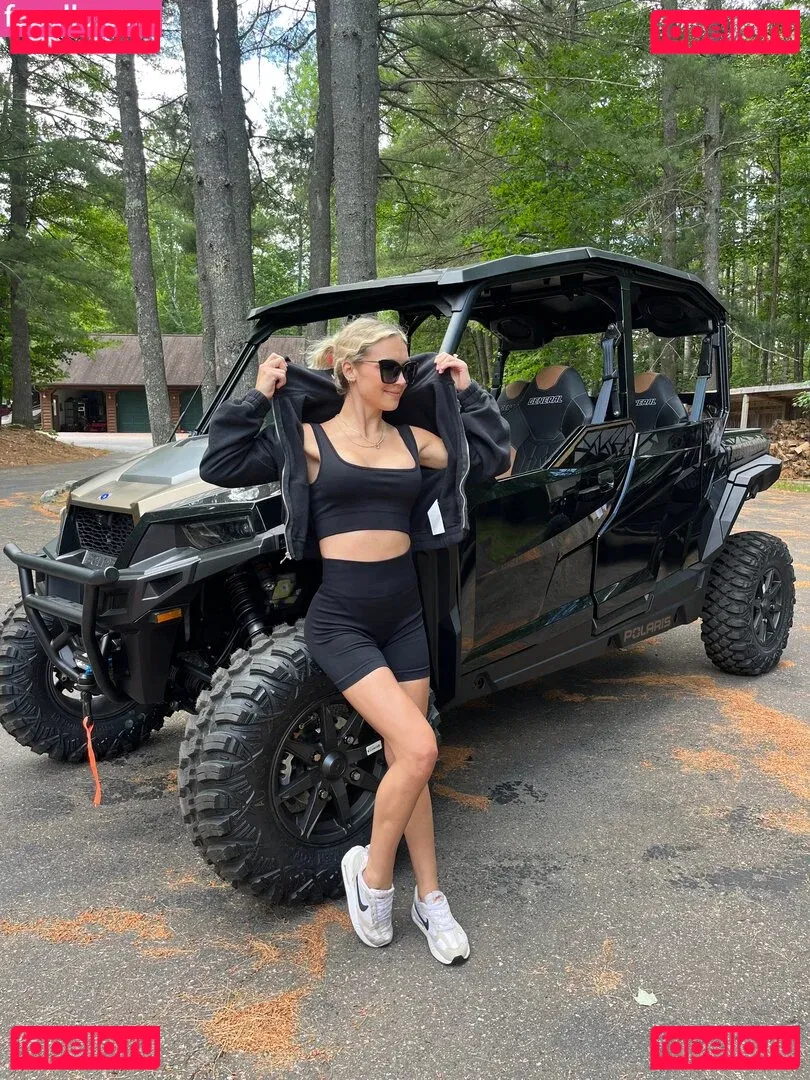 Natalie Decker Onlyfans Photo Gallery 