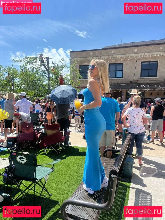 Natalie Decker Onlyfans Photo Gallery 