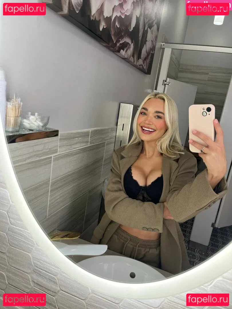 Natalie Decker Onlyfans Photo Gallery 
