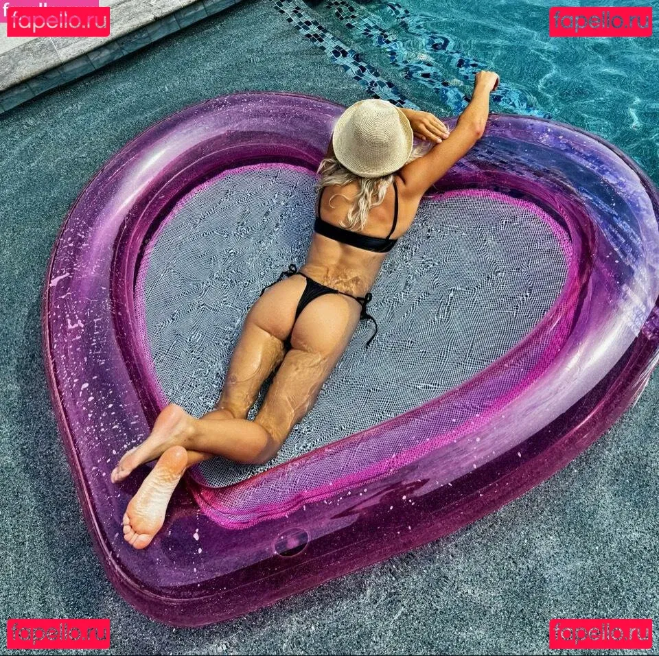 Natalie Decker Onlyfans Photo Gallery 