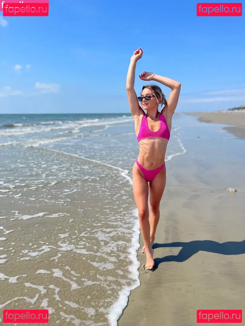 Natalie Decker Onlyfans Photo Gallery 