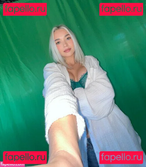 Natalie Decker Onlyfans Photo Gallery 