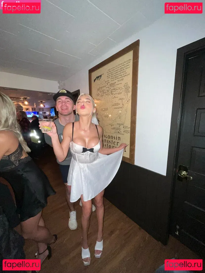 Natalie Decker Onlyfans Photo Gallery 