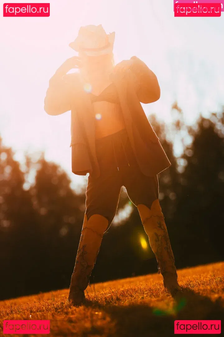 Natalie Decker Onlyfans Photo Gallery 