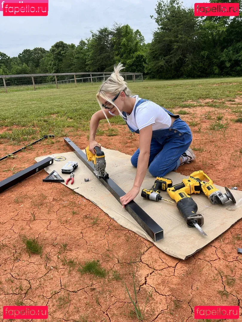 Natalie Decker Onlyfans Photo Gallery 