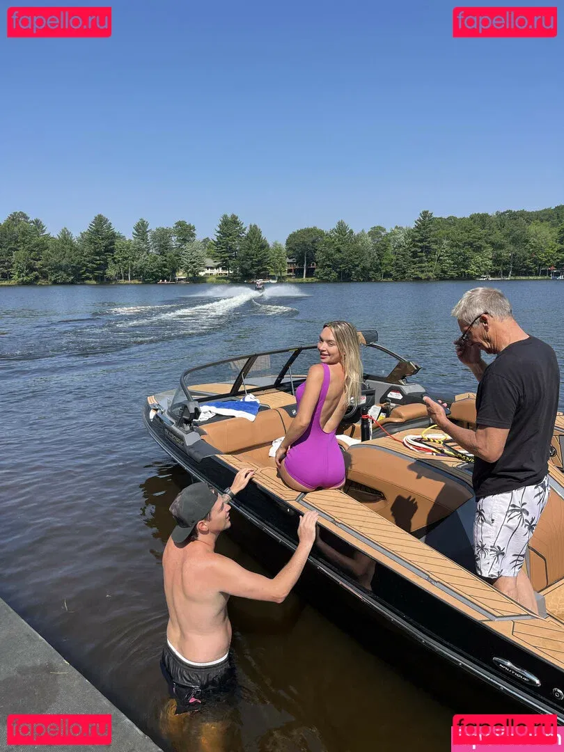 Natalie Decker Onlyfans Photo Gallery 