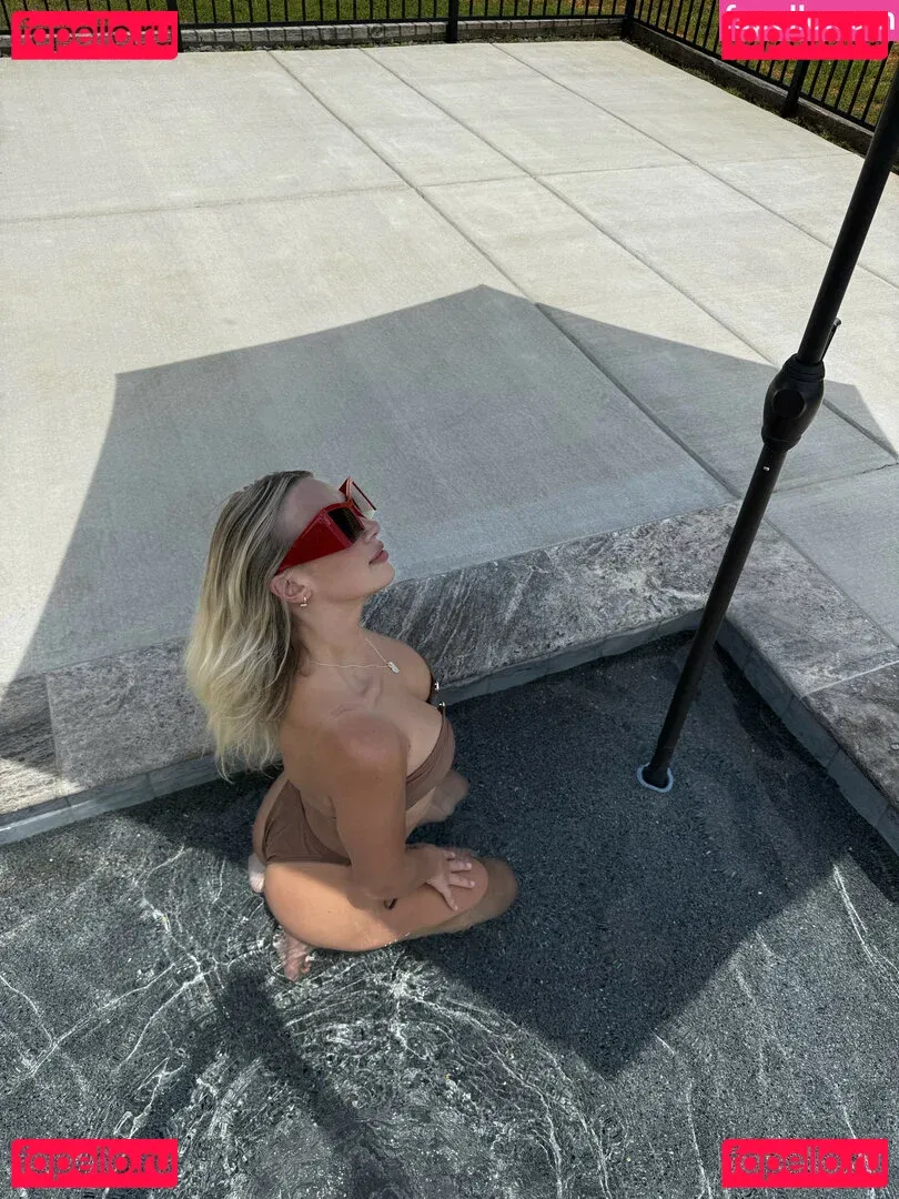 Natalie Decker Onlyfans Photo Gallery 