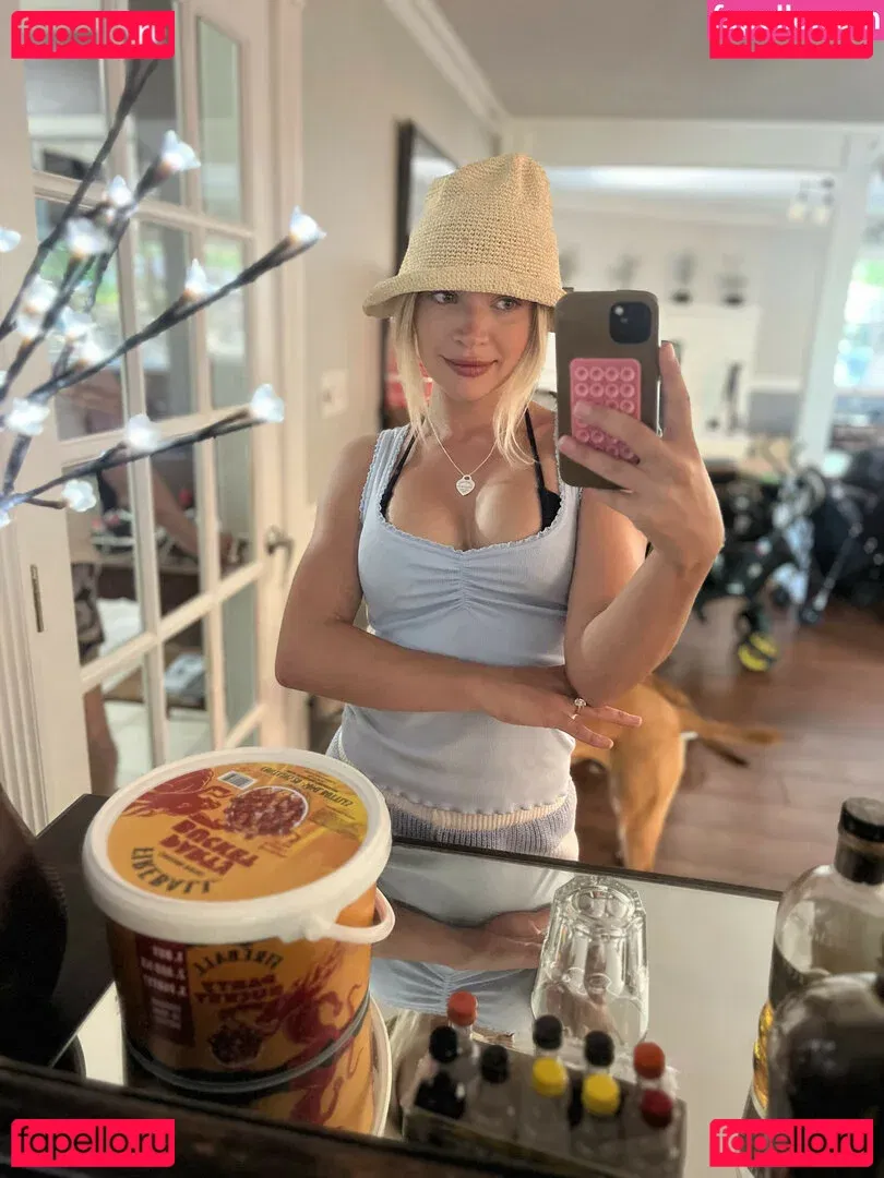 Natalie Decker Onlyfans Photo Gallery 