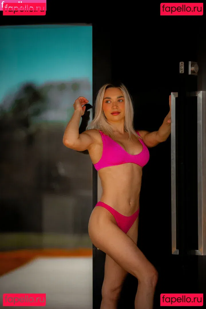 Natalie Decker Onlyfans Photo Gallery 