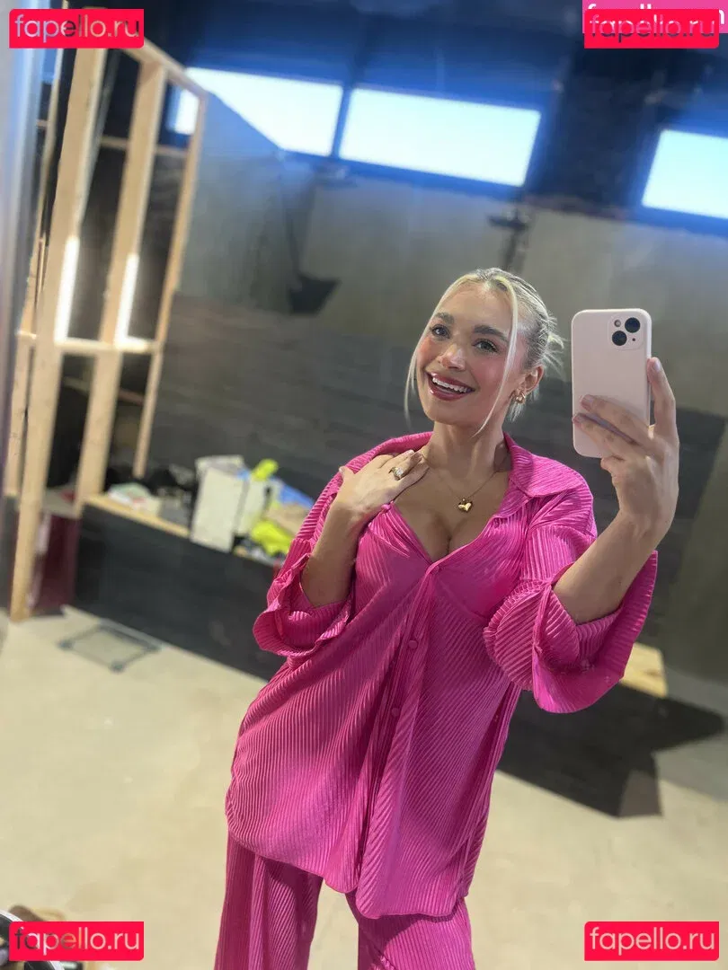 Natalie Decker Onlyfans Photo Gallery 