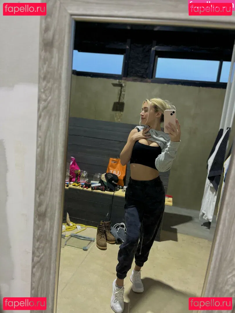 Natalie Decker Onlyfans Photo Gallery 