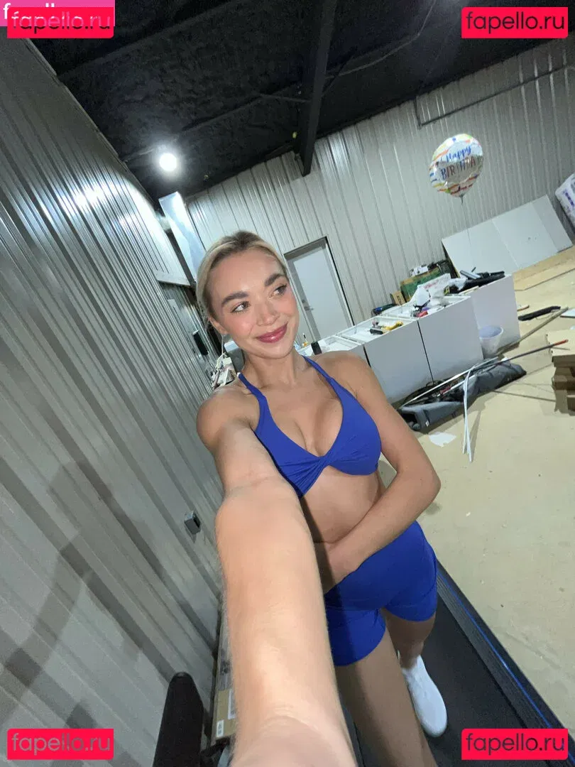 Natalie Decker Onlyfans Photo Gallery 