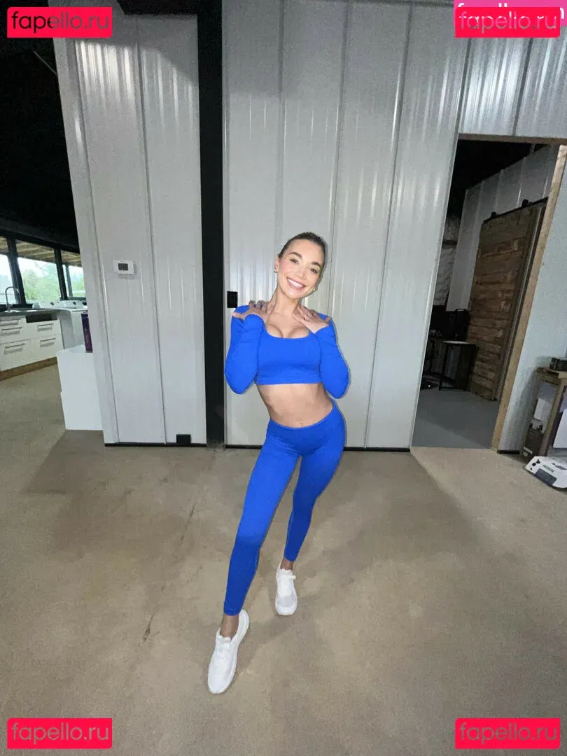 Natalie Decker Onlyfans Photo Gallery 