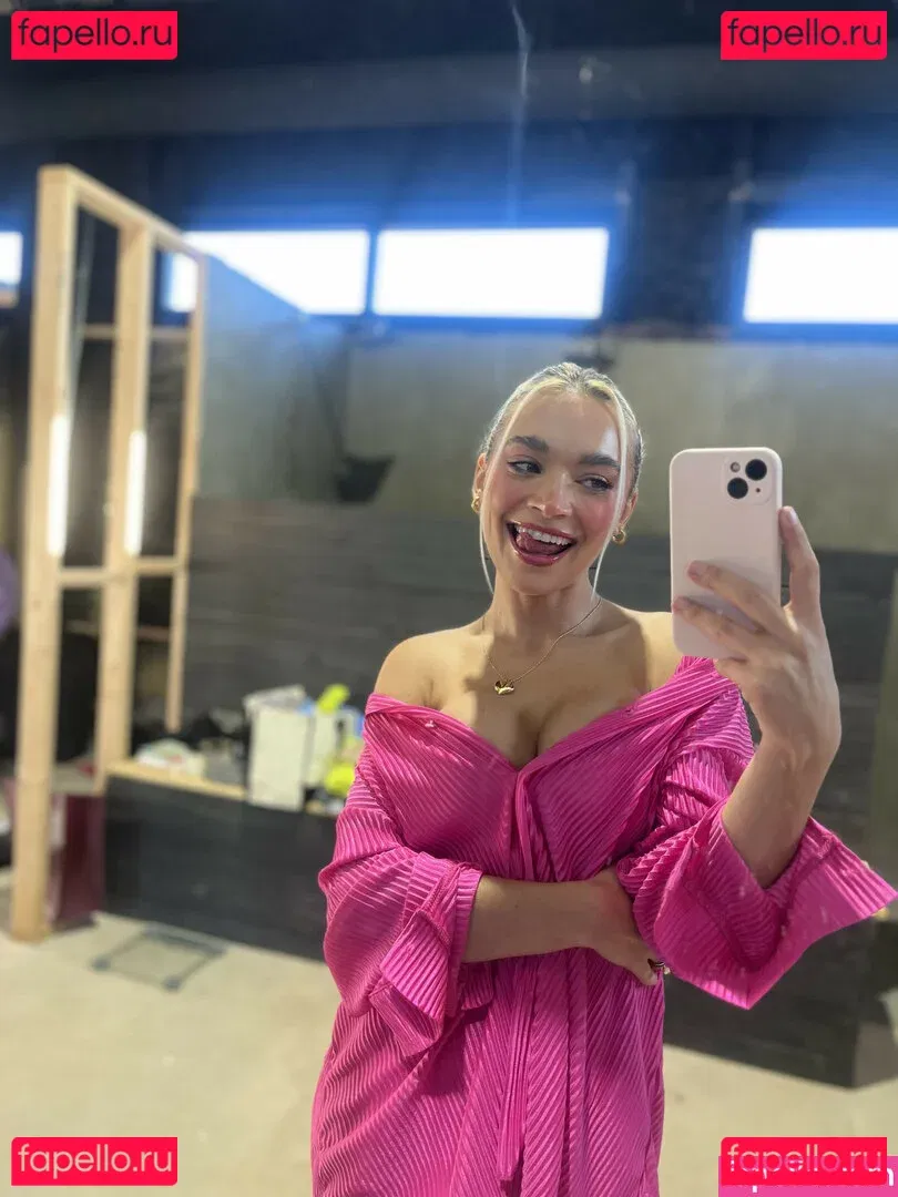 Natalie Decker Onlyfans Photo Gallery 