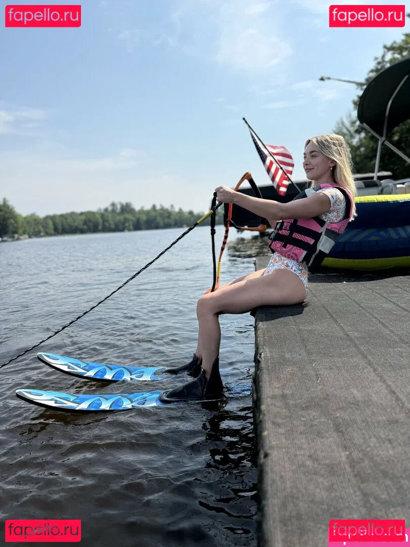 Natalie Decker Onlyfans Photo Gallery 