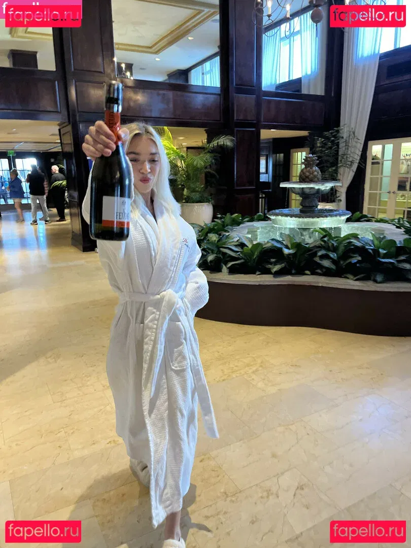 Natalie Decker Onlyfans Photo Gallery 