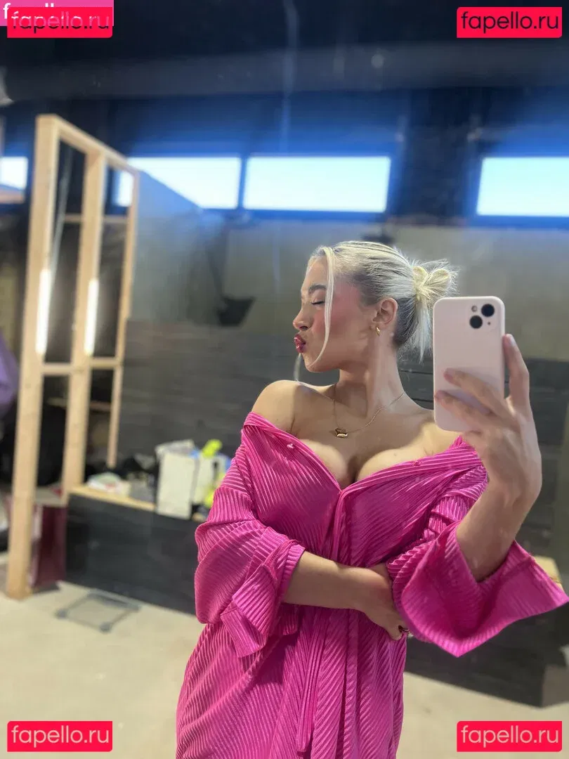 Natalie Decker Onlyfans Photo Gallery 