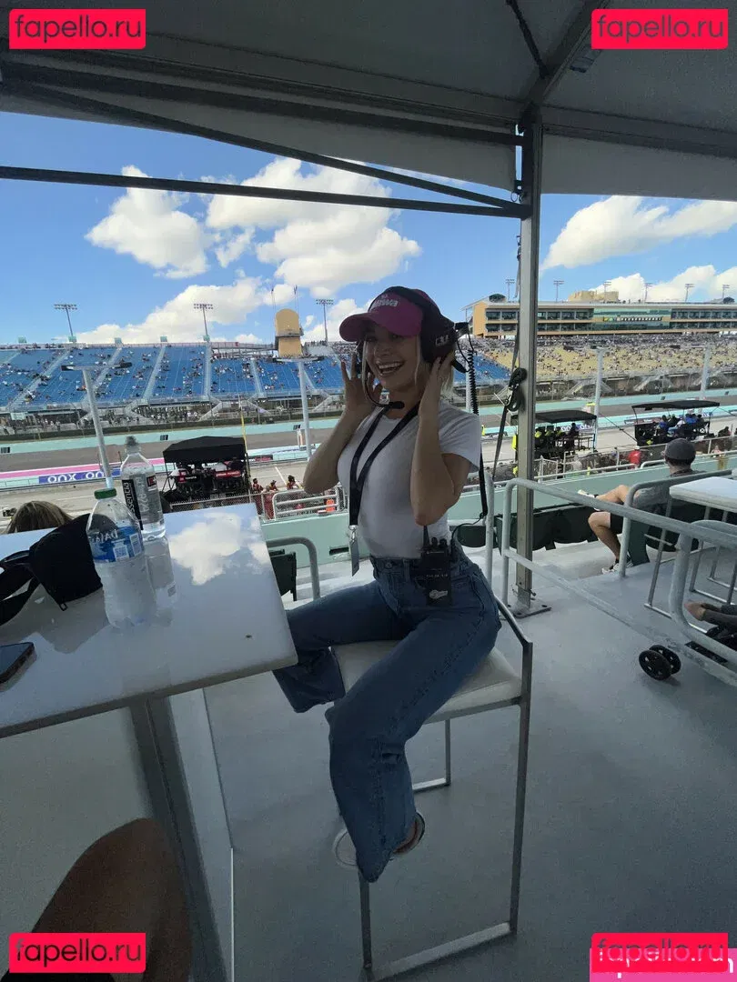 Natalie Decker Onlyfans Photo Gallery 