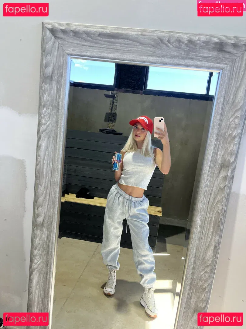 Natalie Decker Onlyfans Photo Gallery 