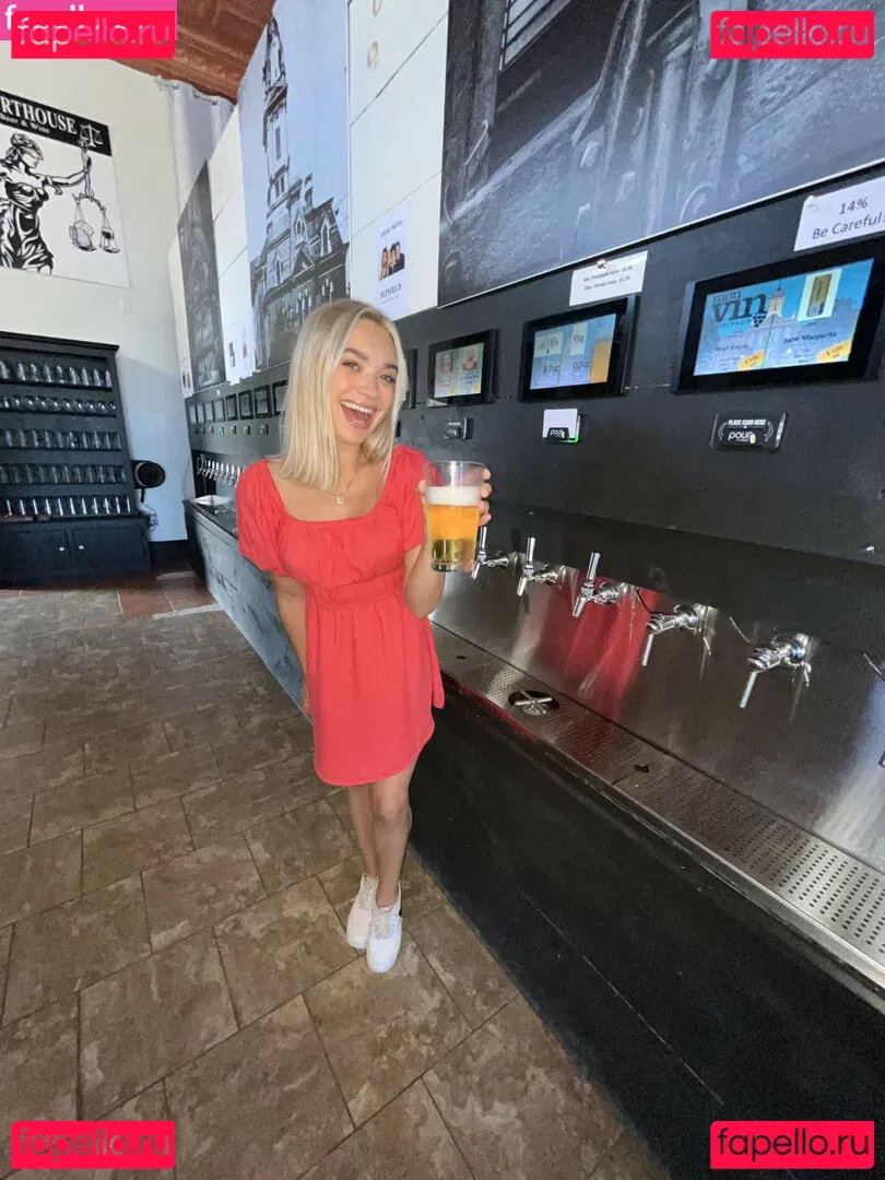 Natalie Decker Onlyfans Photo Gallery 