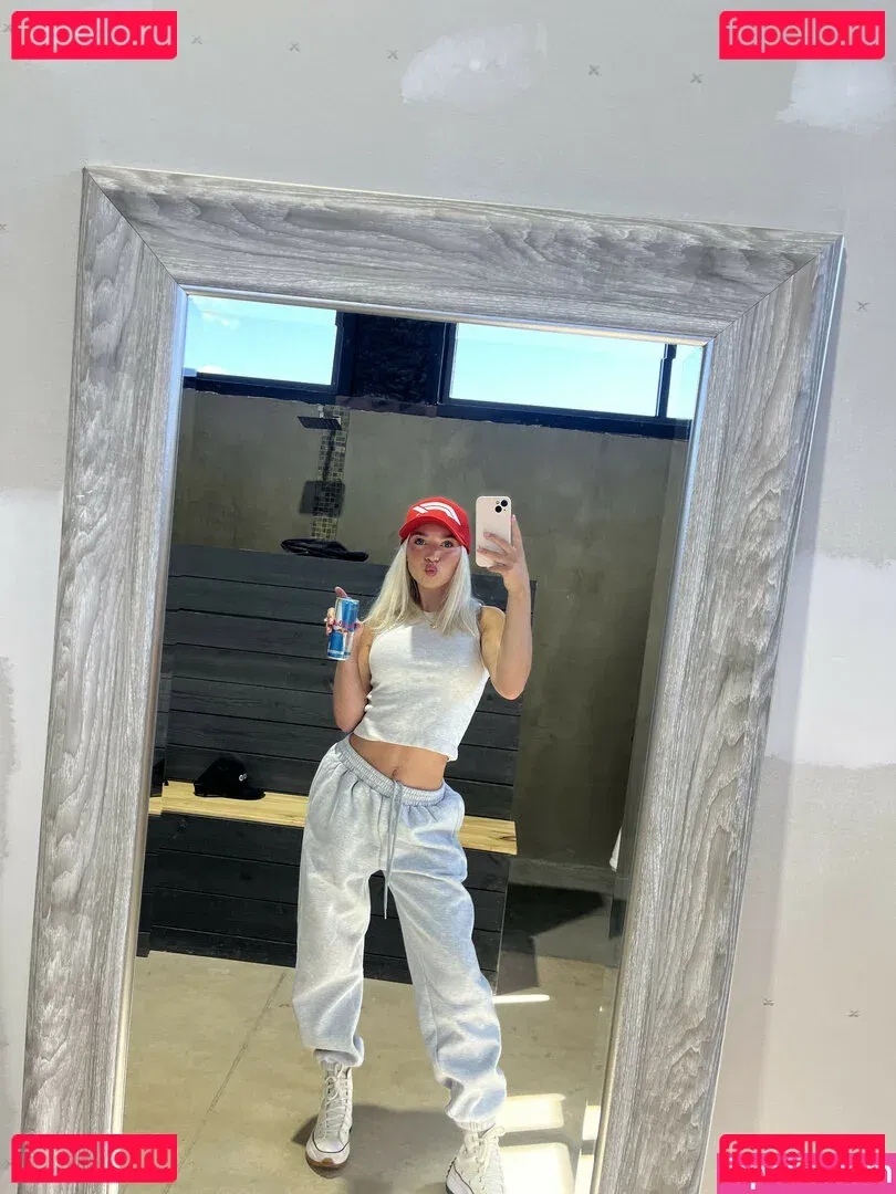 Natalie Decker Onlyfans Photo Gallery 