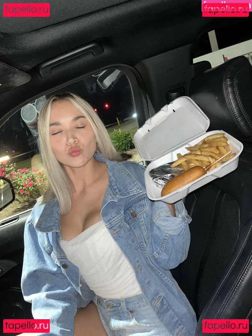 Natalie Decker Onlyfans Photo Gallery 