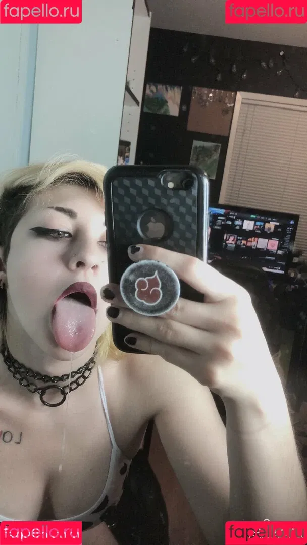 boozygremlin Onlyfans Photo Gallery 