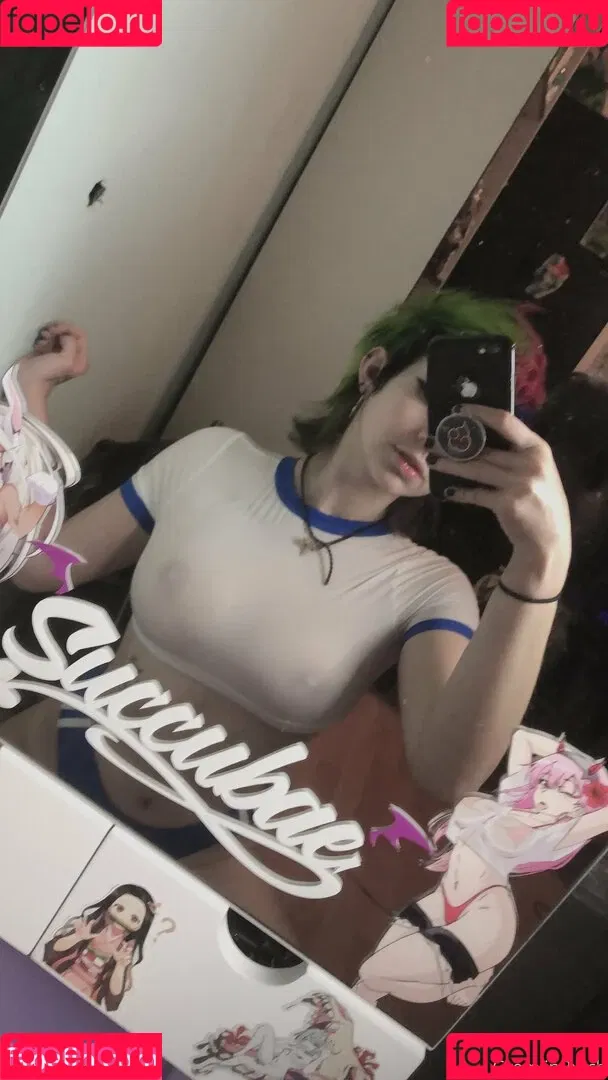 boozygremlin Onlyfans Photo Gallery 