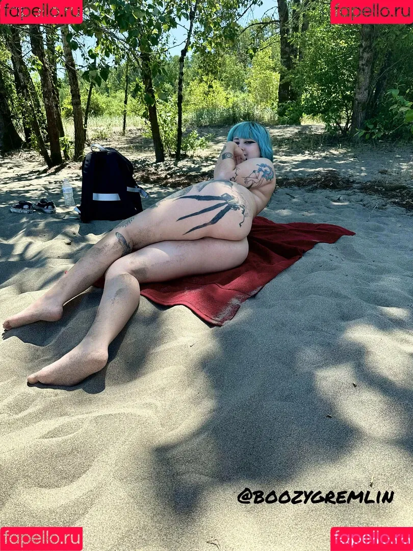 boozygremlin Onlyfans Photo Gallery 