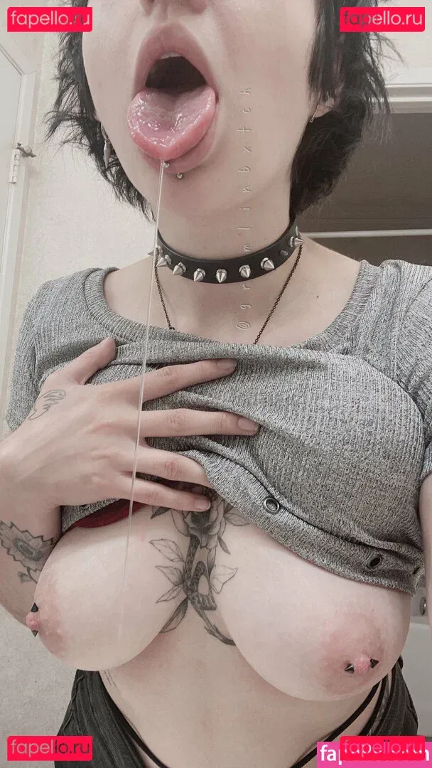 boozygremlin Onlyfans Photo Gallery 