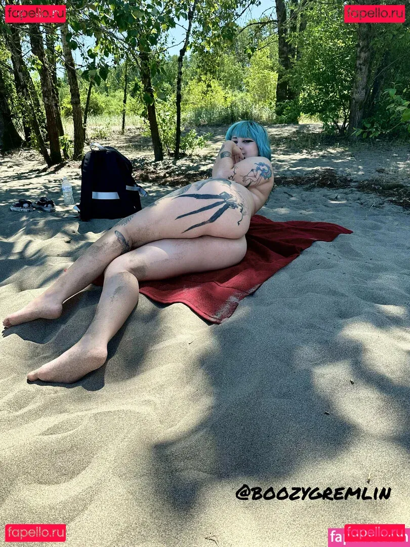 boozygremlin Onlyfans Photo Gallery 