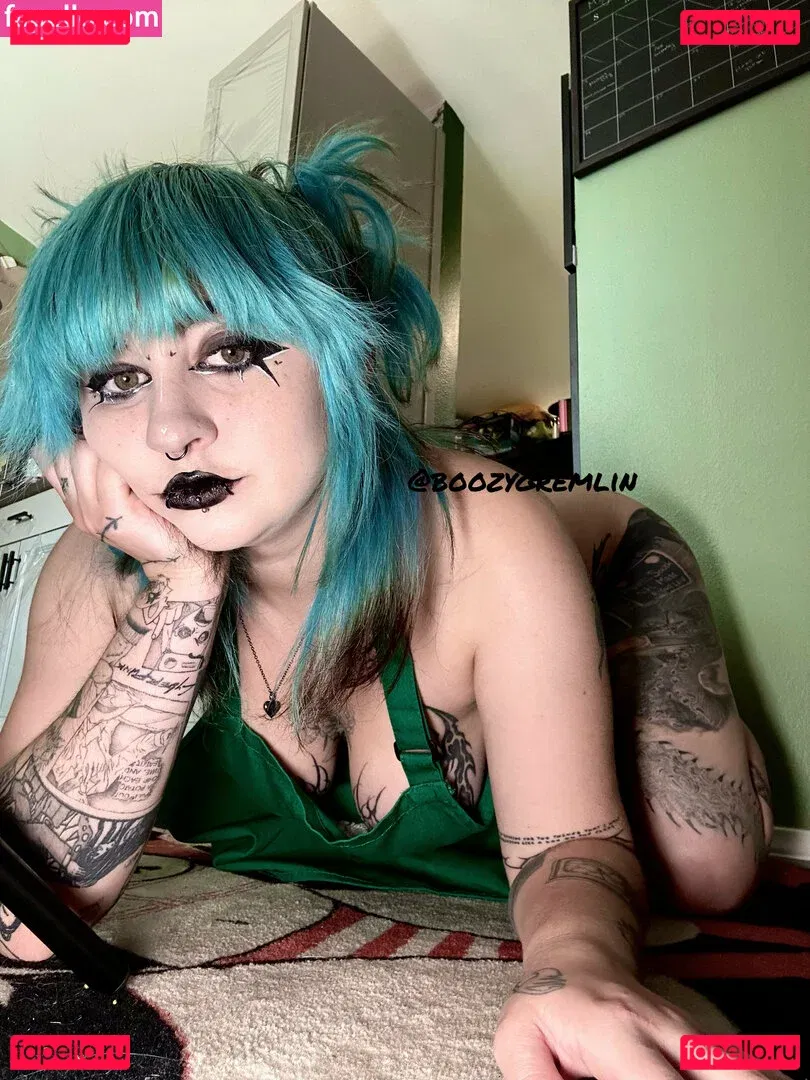 boozygremlin Onlyfans Photo Gallery 