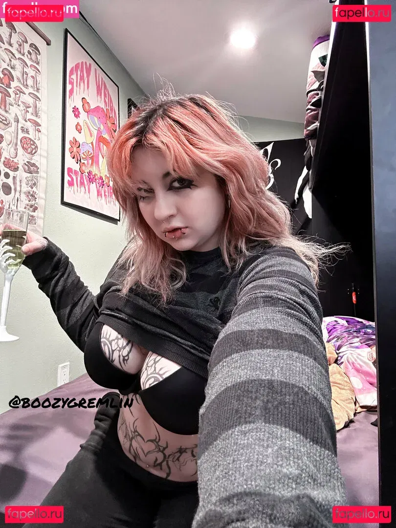 boozygremlin Onlyfans Photo Gallery 