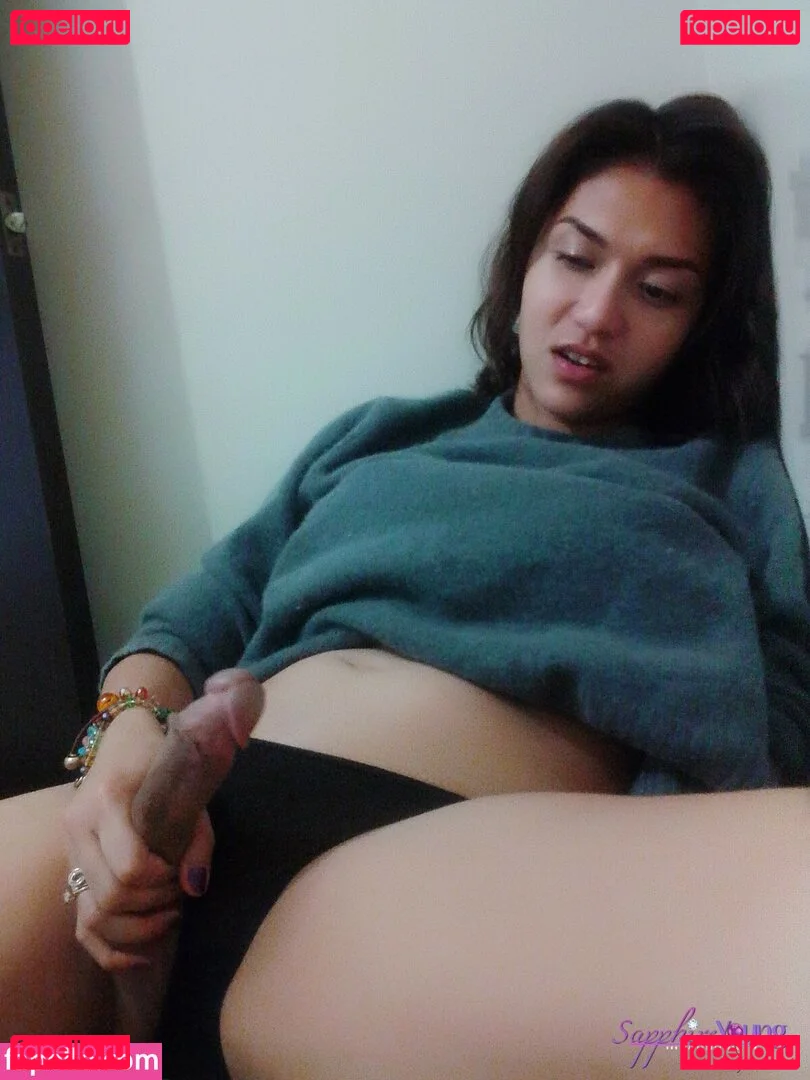 Sapphire Young Onlyfans Photo Gallery 