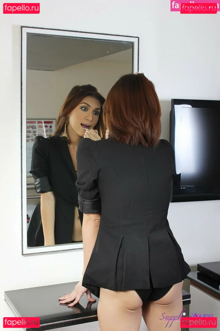 Sapphire Young Onlyfans Photo Gallery 