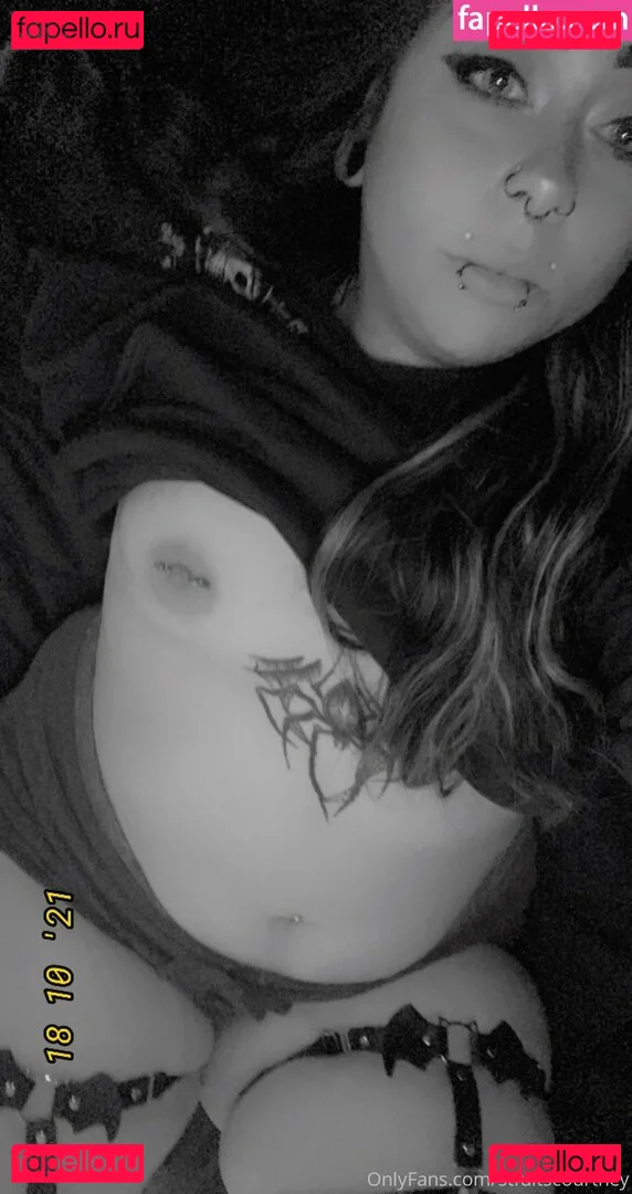 stfuitscourtney Onlyfans Photo Gallery 