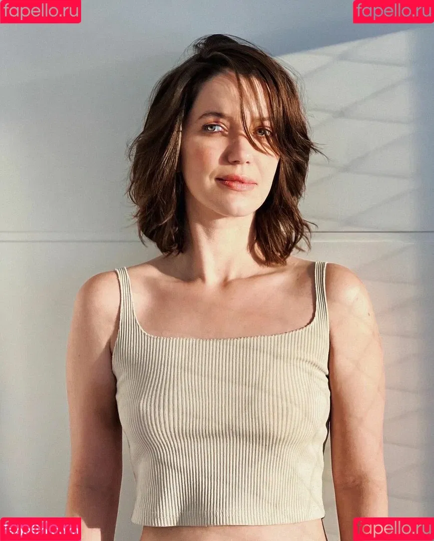 Nathalia Dill Onlyfans Photo Gallery 