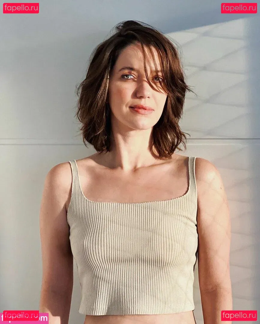 Nathalia Dill Onlyfans Photo Gallery 