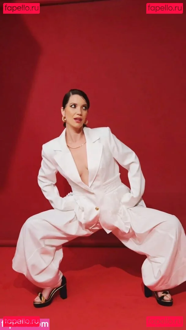 Nathalia Dill Onlyfans Photo Gallery 