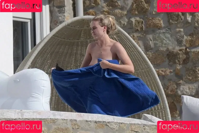 Perrie Edwards Onlyfans Photo Gallery 
