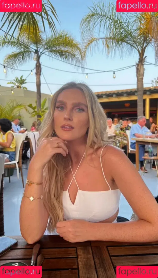 Perrie Edwards Onlyfans Photo Gallery 