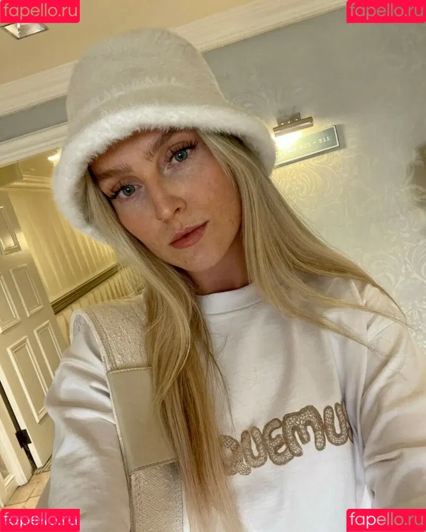 Perrie Edwards Onlyfans Photo Gallery 