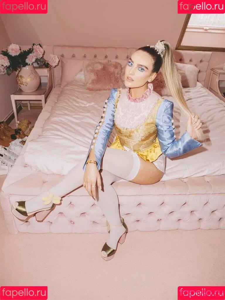 Perrie Edwards Onlyfans Photo Gallery 