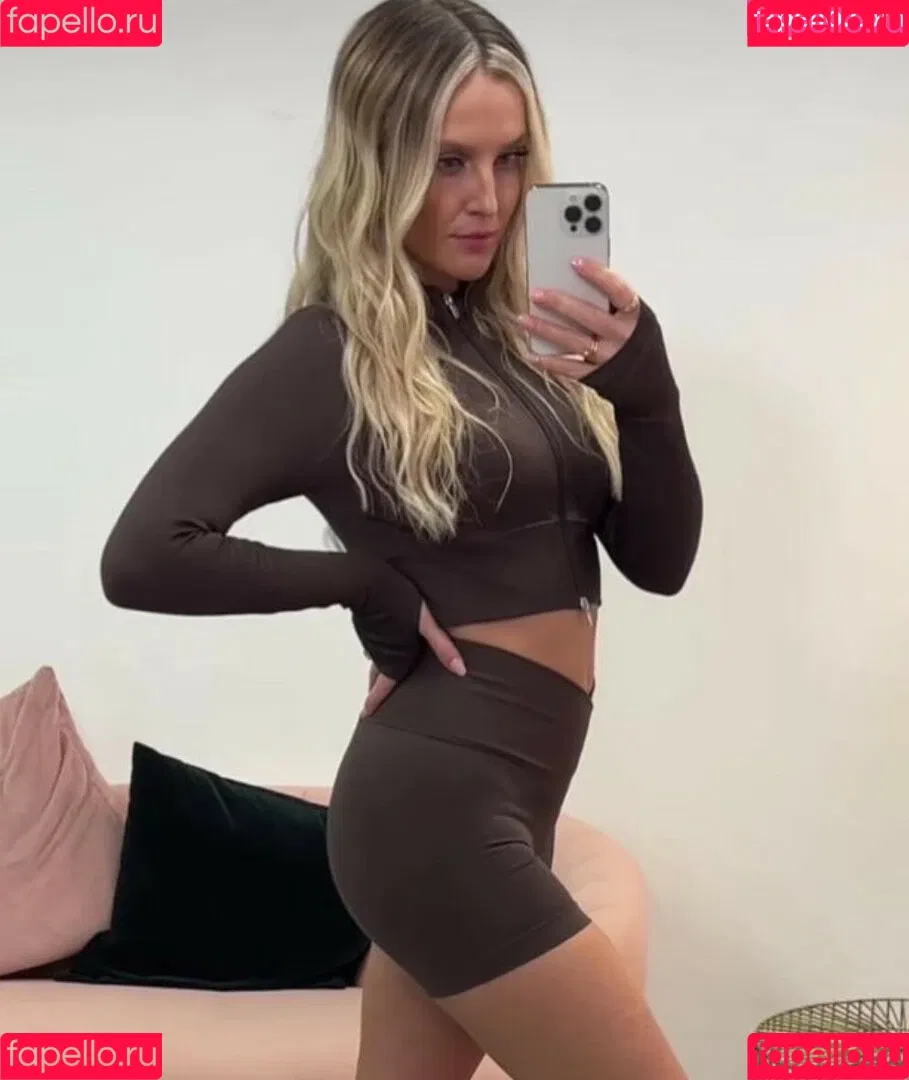 Perrie Edwards Onlyfans Photo Gallery 