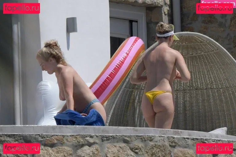 Perrie Edwards Onlyfans Photo Gallery 