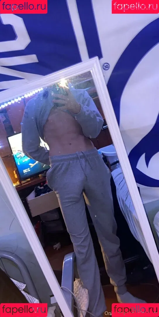 alex3legs Onlyfans Photo Gallery 