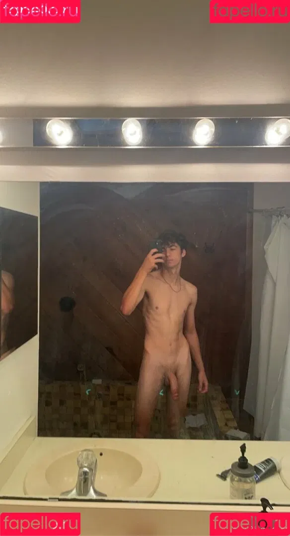 alex3legs Onlyfans Photo Gallery 