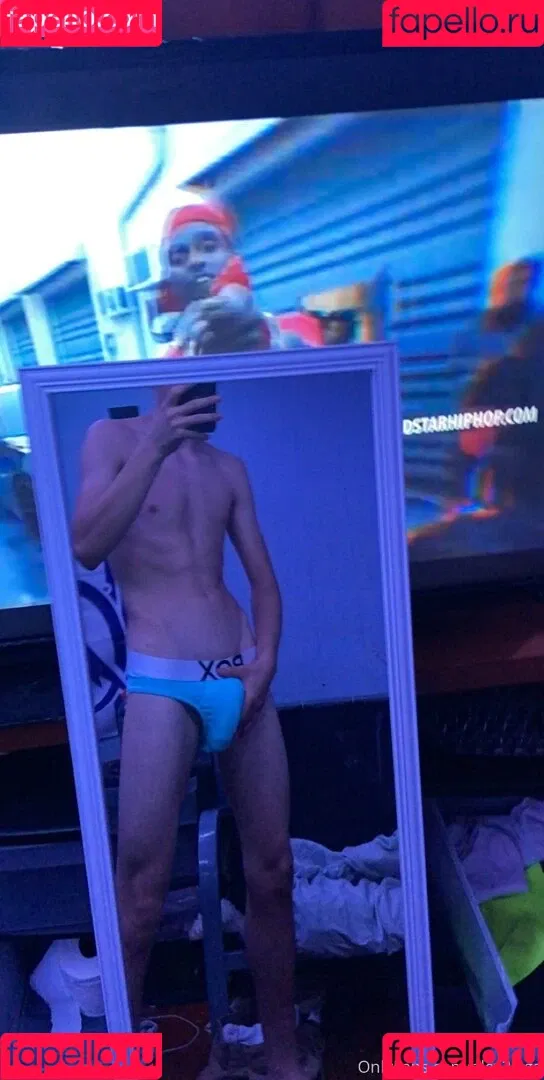 alex3legs Onlyfans Photo Gallery 